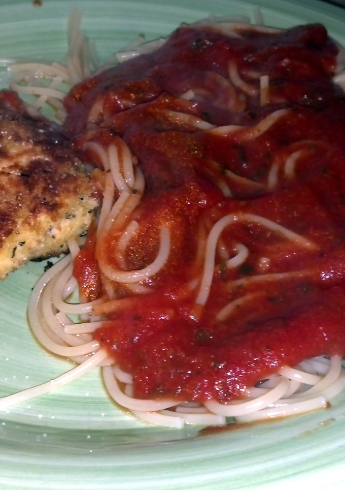 A picture of Parmesan Chicken.