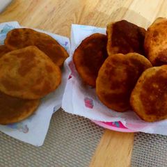 Banana Buns A picture of Banana Buns.
