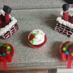 A picture of (Christmas Cupcakes) Santa Chimney & Wreath Cupcakes.