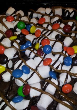 A picture of Gooey brownie bars.