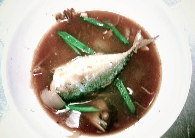 Three flavour Thai mackerel soup (Traditional)