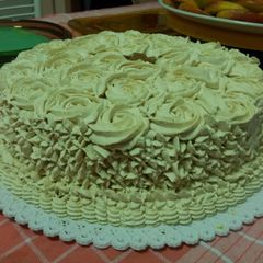 A picture of AMIEs Perfect CARAMEL Cake.