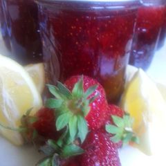 A picture of Strawberry. - Lemon Marmalade.