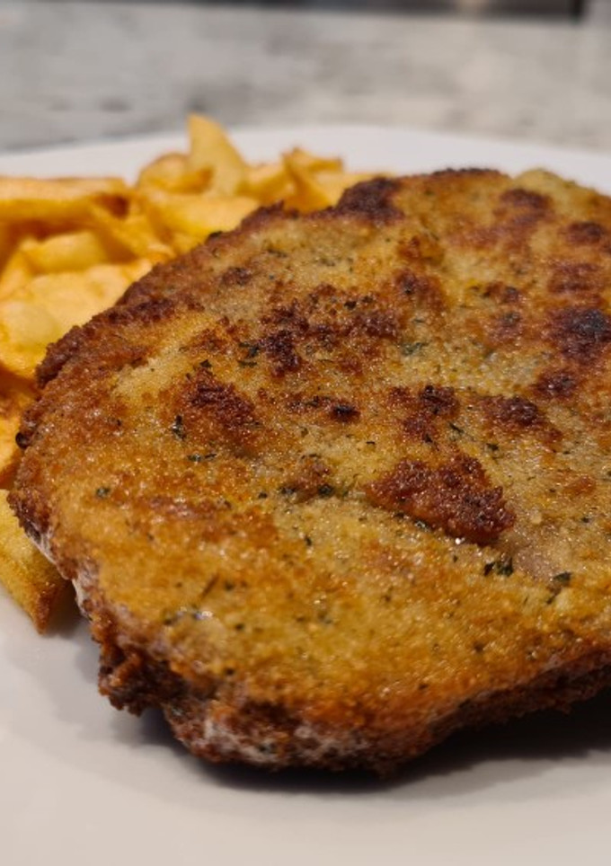 Una foto de Cachopo de jamón y queso azul