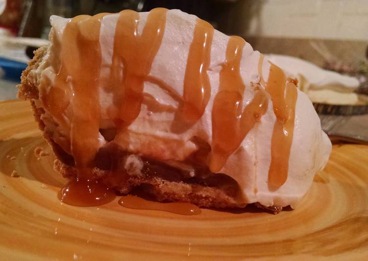 Recipe of Speedy Caramel Banana Cream Pie