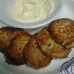 A picture of Skye's Tuna patties and a sauce.