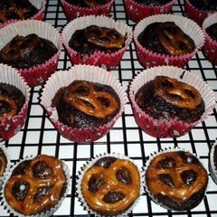 Fluffy Pretzel Brownie A picture of Fluffy Pretzel Brownie.