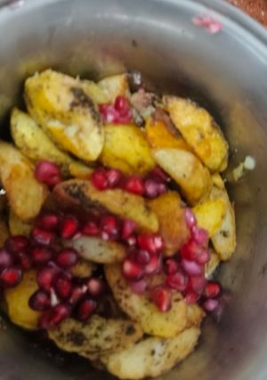 आलू अनार चाट रेसिपी मुख्य फोटो