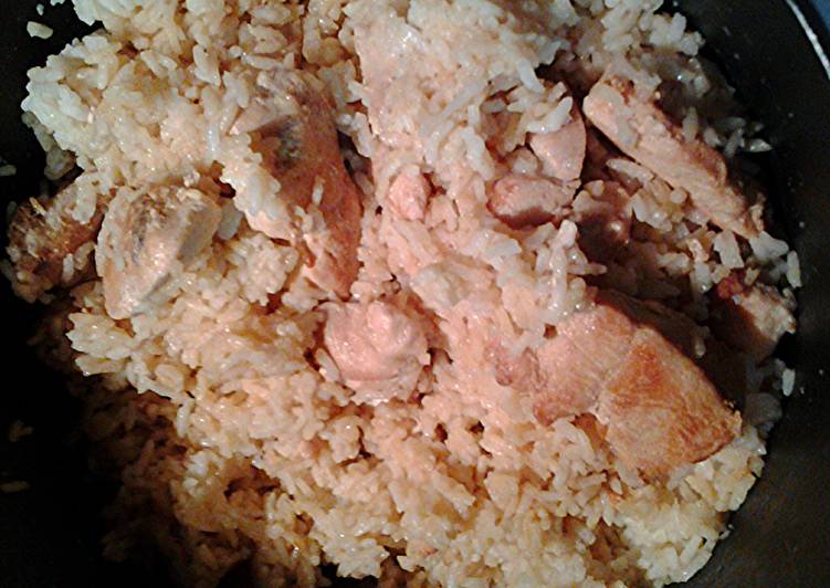 Kaffir Lime leaves in rice with chicken