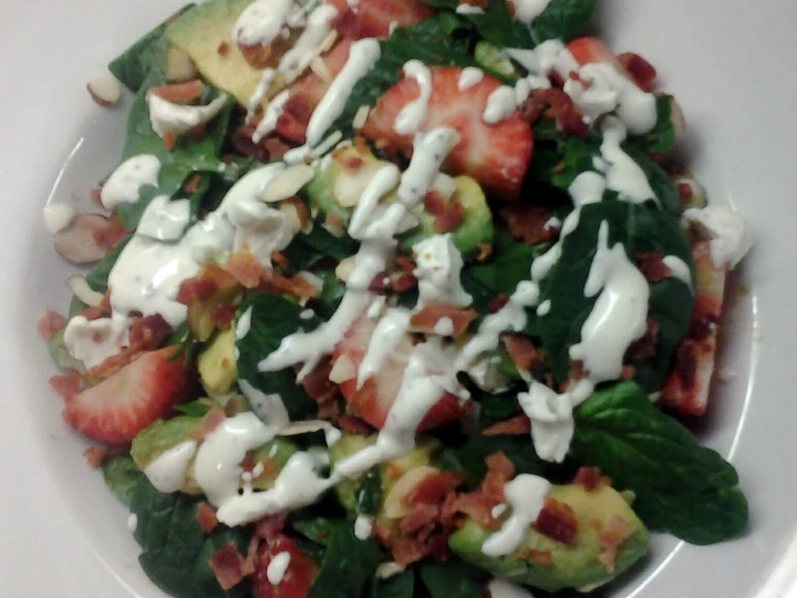 Easy Ways Make|Recipe} Bacon Avacado &amp;amp; Spinach Salad with Yogurt Lime Poppyseed Dressing the Can Spoil the Tongue