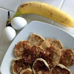 A picture of Banana and Egg Pancakes.