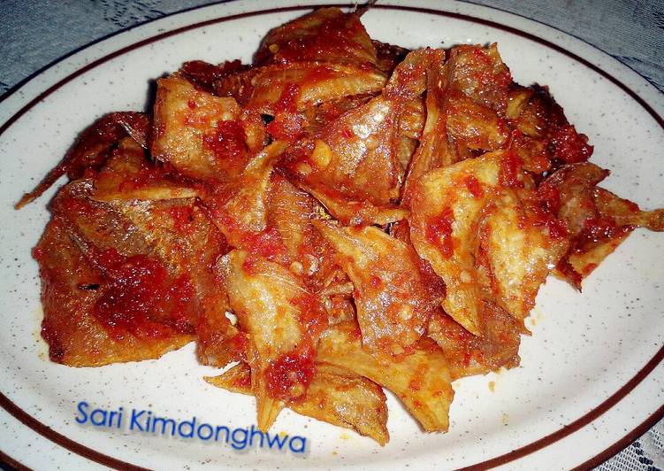 Resep Kerupuk Ikan Asin Bumbu Merah Oleh Sari Utami Kimdonghwa Cookpad