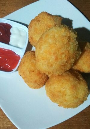 Foto resep Bola Bola Nasi isi Keju