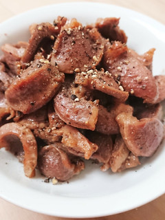 A picture of Seven-Style Grilled Chicken Gizzards with Black Pepper - Appetizer - Freezable.