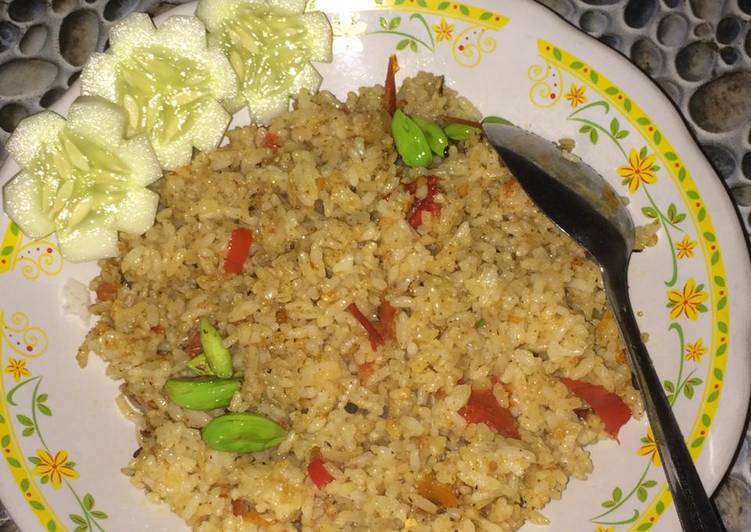 Bumbu Nasi goreng pete kemiri | Langkah Membuat Nasi goreng pete kemiri Yang Bisa Manjain Lidah