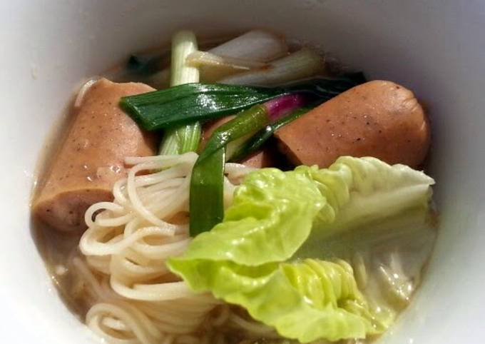 How to Make Favorite Somen Noodle Soup With Sausages