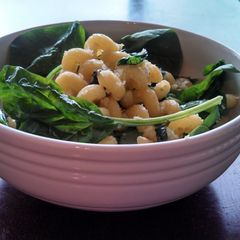 A picture of Callentani with Spinach and Preserved Lemon.