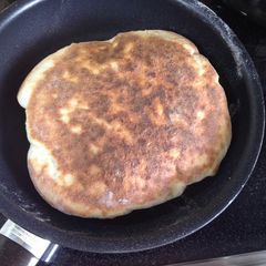 A picture of My Favorite Cheese Naan.
