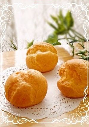 A picture of Cream Puff Pastry Done in the Microwave.