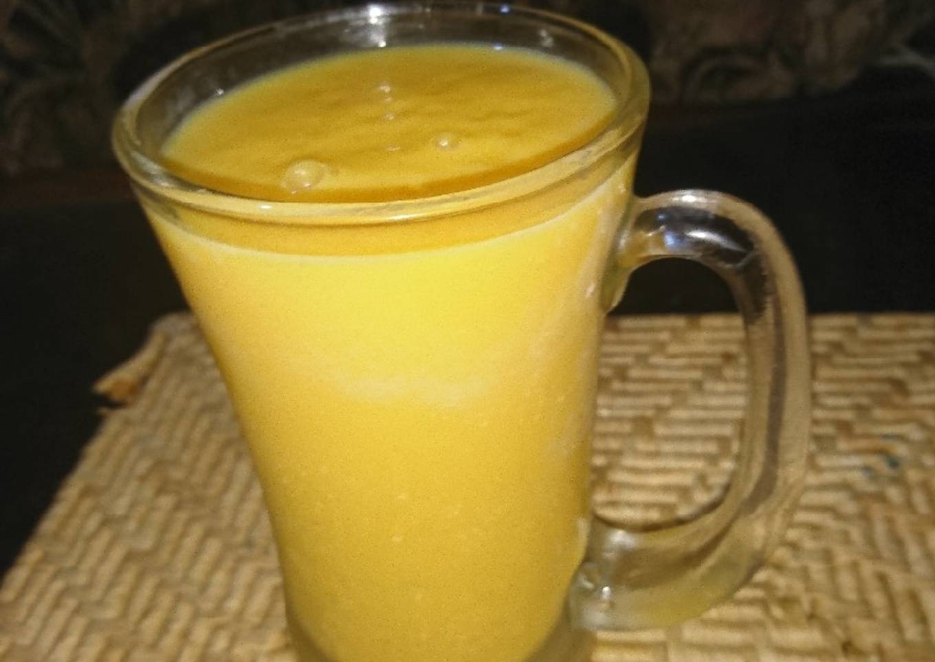 Mango milk shake