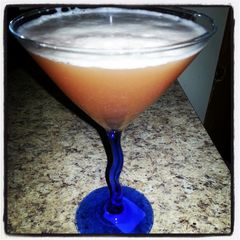 A picture of French Kiss Martini.
