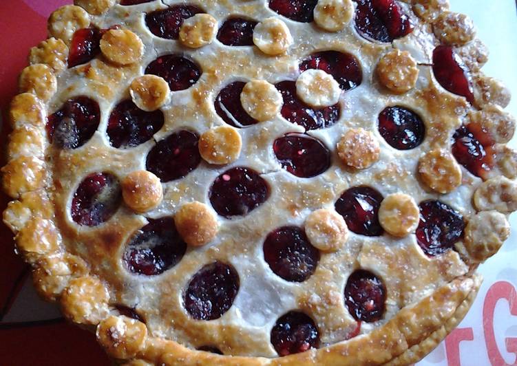 Steps to Prepare Super Quick Easy breezy cherry pie