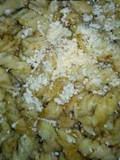 Una foto de Fideos con arena