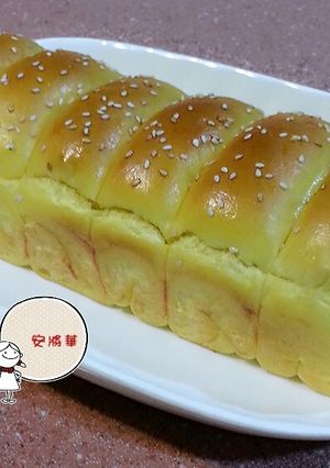 南瓜煉乳香蔥肉鬆麵包~湯種冷藏法 的食譜成品照片