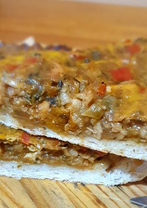 Una foto de Tarta de pollo y zapallito (masa con harina integral)