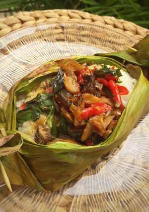 Foto resep Nasi bakar tongkol suwir pedas