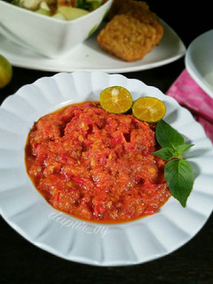 Foto resep SAMBEL TOMAT Goreng pelengkap SOP