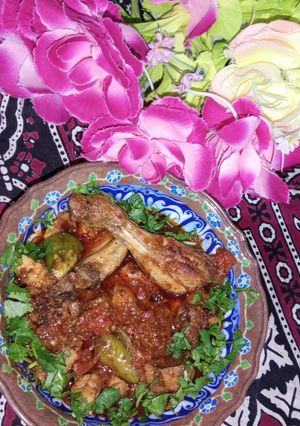 A picture of Chicken sindhi curry.