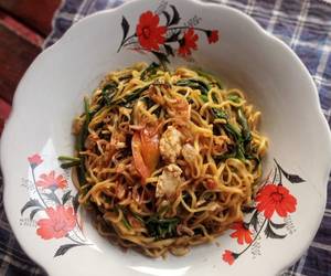 Resep Terbaru Mie Goreng Kangkung Gurih Mantul