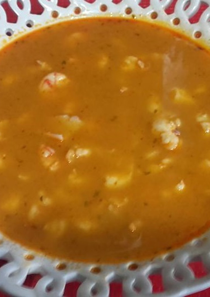 Una foto de Sopa de mariscos para Navidad