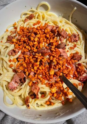 A picture of My little twist on a quick and easy spaghetti carbonara!.