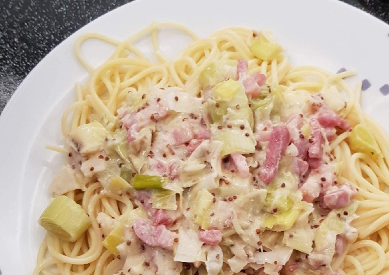 °Spaghettis aux poireaux façon carbonara °