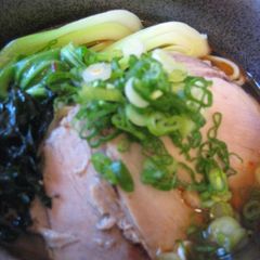 A picture of Super Easy & Rich Soy Sauce Ramen.