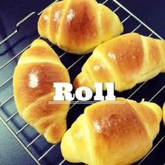 A picture of Hotel Breakfast!! Easy Buttery Table Rolls.