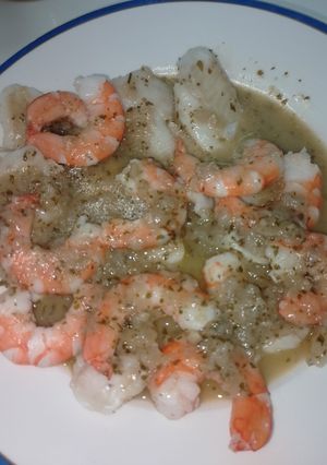 Una foto de Merluza con Langostinos en Salsa Verde. Mambo Touch