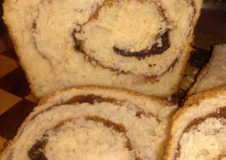 ” Cinnamon Swirl Bread “