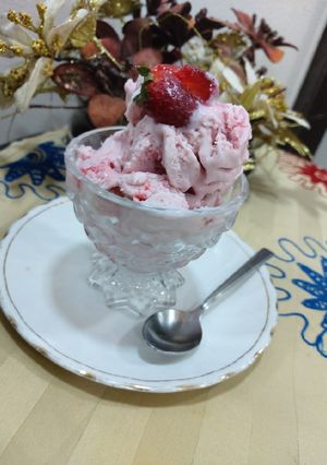 A picture of Strawberry ice cream.