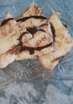 A picture of One bite french toast.
