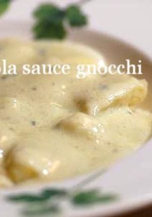 A picture of Easy Gnocchi with Gorgonzola Sauce.