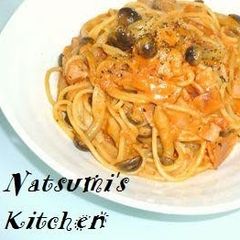 A picture of Mushroom and Bacon Tomato Cream Pasta.