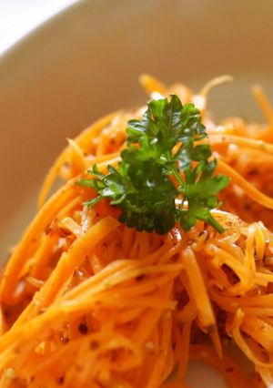 A picture of Easy! Carottes Rapees (Carrot Salad).