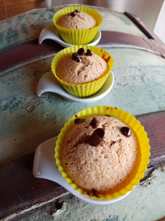 Una foto de Muffins sin gluten de naranja 🍊 y chocolate 🍫