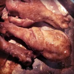 A picture of Sweet Sriracha Chicken.