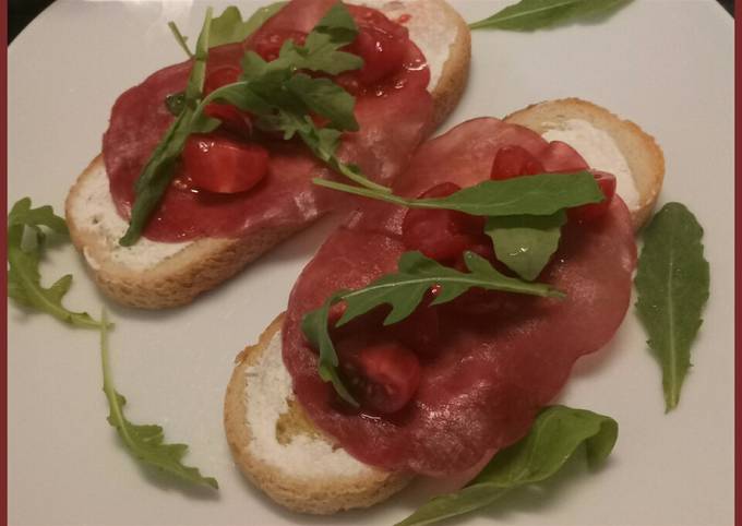 Easiest Way to Make Super Quick Homemade Bruschetta di bresaola e rucola