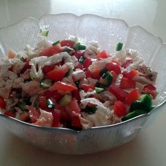 A picture of Tori's Diet Salad with Chicken Breast.