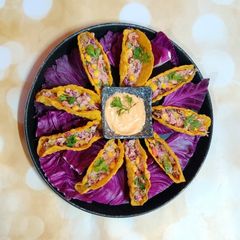 A picture of Taco Sunflower.